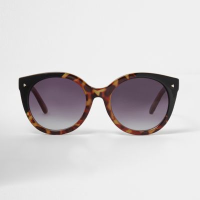 Black mix tortoiseshell cat eye sunglasses